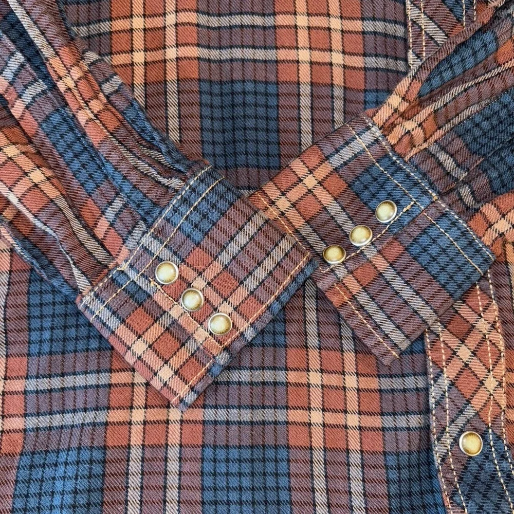 Wrangler Long Sleeve Plaid Flannel Men's XL Navy Rust Pearl Snap American Cowboy